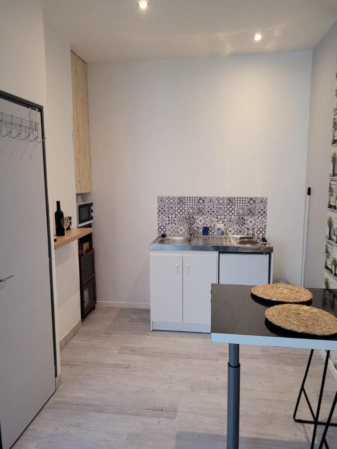 Studio Au Centre-Ville De Sens Eksteriør billede